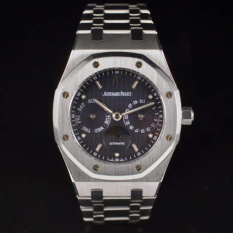 audemars piguet royal oak day-date resetten|Audemars Piguet day date moonphase.